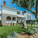 شقة Grbic 1 By Interhome *