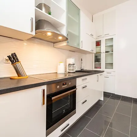 Apartman Grbic 1 By Interhome Privlaka