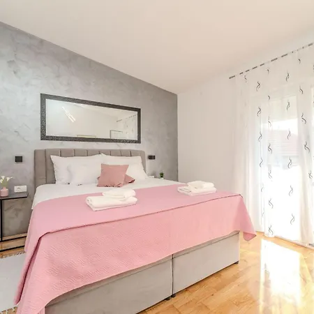 Grbic 1 By Interhome