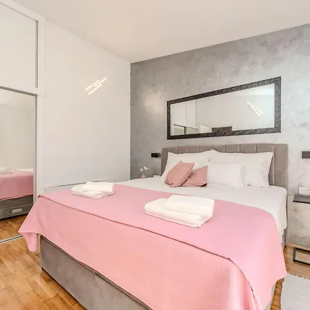 Grbic 1 By Interhome