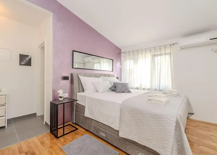 Grbic 1 By Interhome